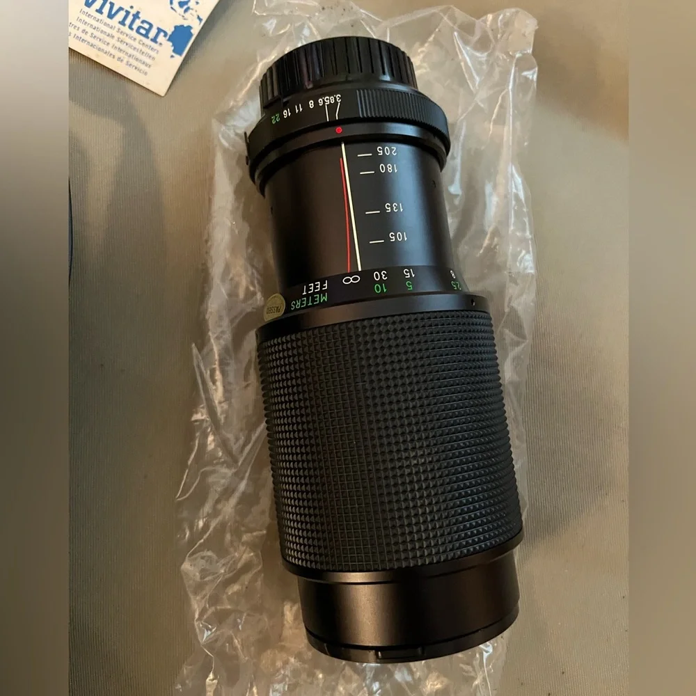 Vivitar Macro 75-205mm f3.8 1:4X zoom Lens, Leather case w/all instructions/docs
